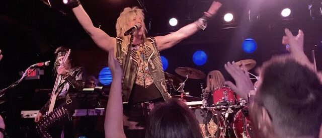 Hairbangers Ball - "Same Ol' Situation (S.O.S.)" (Mötley Crüe cover)